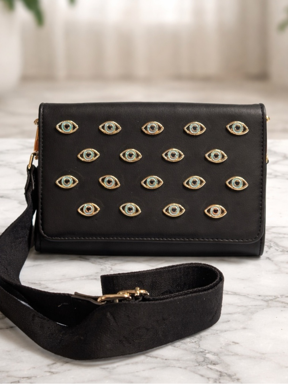 Betsey Johnson Eye Stud Crossbody Bag Black Gold Chain Strap Evil Eye Purse